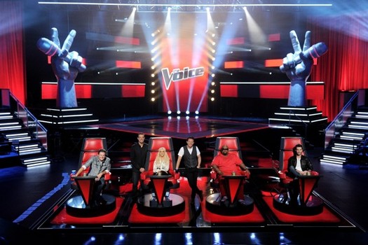 Shakira tiene problemas para comunicarse en inglés en ‘The Voice’