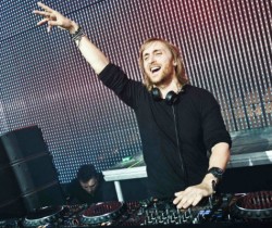 El DJ y productor David Guetta regresa en concierto a Bogotá