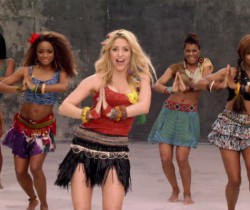 Shakira hace historia nuevamente en YouTube con video del ‘Waka Waka’