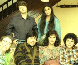 Canal Caracol prepara el estreno de ‘Los Años Maravillosos’