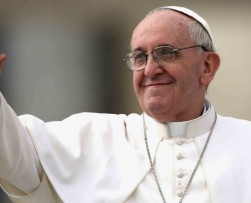 Postulan al Papa Francisco al Premio Nobel de la Paz