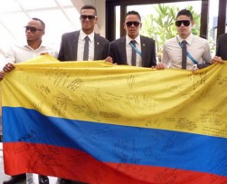 La Selección Colombia recibió la bandera de la ‘Expedición Brasil RCN’