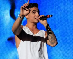 Maluma será investigado en Venezuela por mal uso de la bandera
