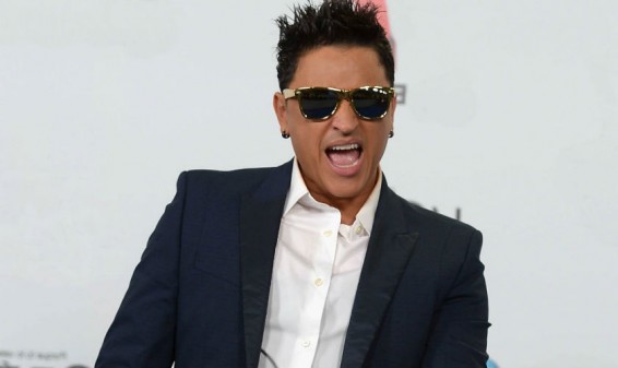 Elvis Crespo lanza versión merengue de una canción de Diomedes Díaz