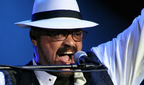 Muere el cantante dominicano Fernando Echavarría