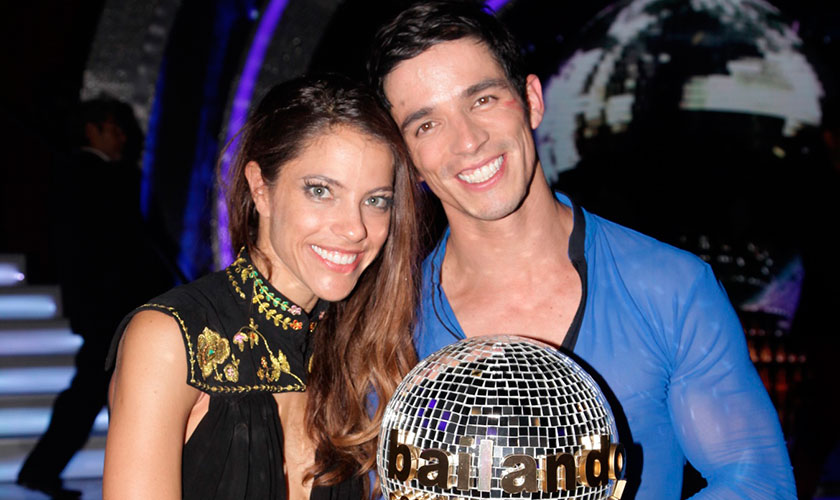 Debi Nova y Alex son los ganadores de Bailando con Las Estrellas