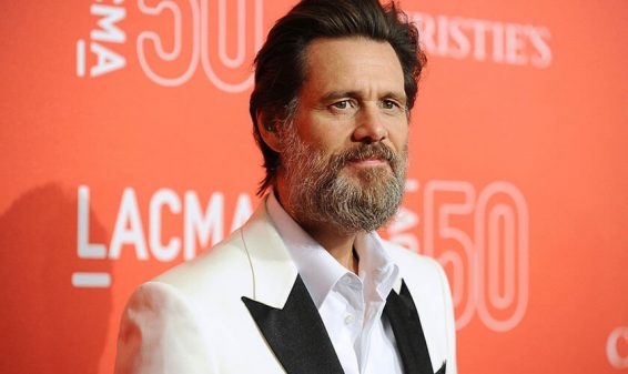 Demandan al actor Jim Carrey por la muerte de su novia