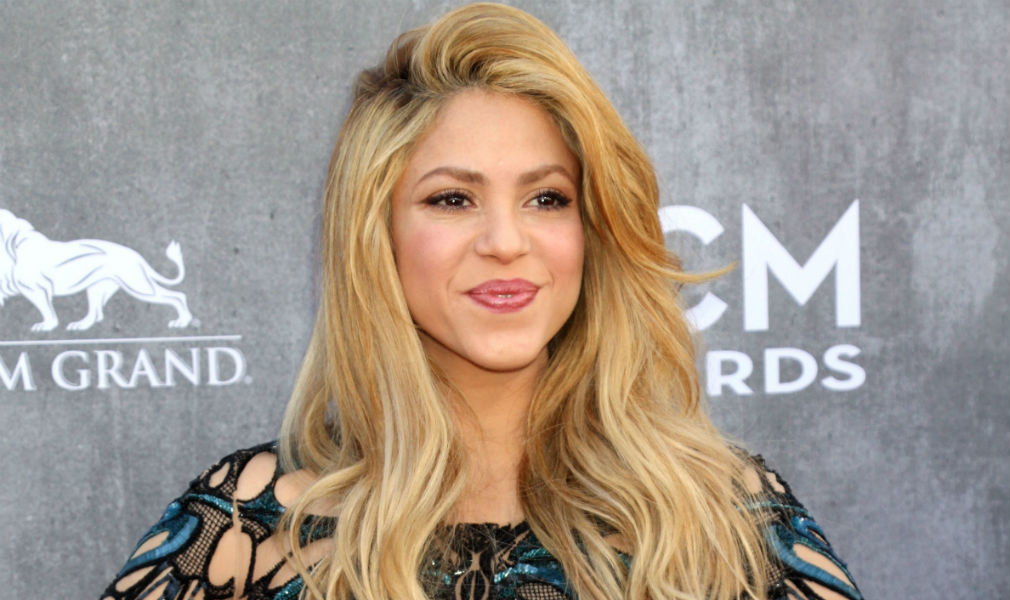 Acusan a Shakira de ser una ‘Prostituta seductora’