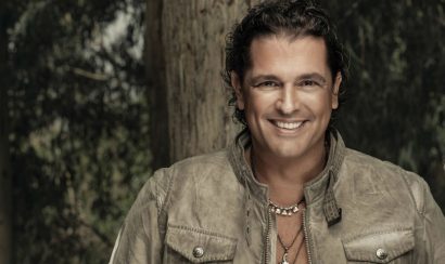 Carlos Vives es nominado a los premiso Billboard y anuncia gira en USA