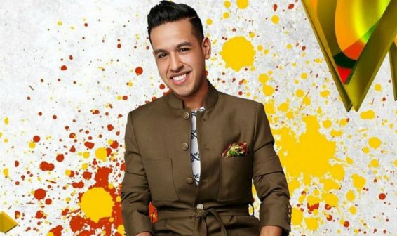 Mujer estaría embarazada del cantante Martín Elías