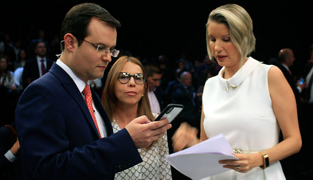 Claudia Gurisatti explica emisión de anuncio político en medio del debate