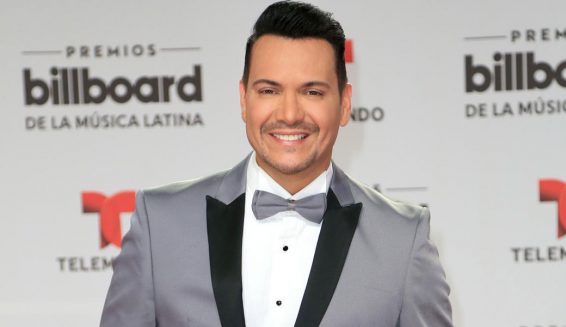 Victor Manuelle se pronuncia tras polémica por canción con Farruko