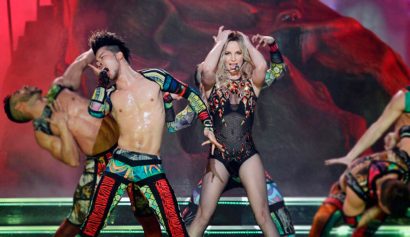 Britney Spears reaparece bailando salsa con ‘Chantaje’ de Shakira